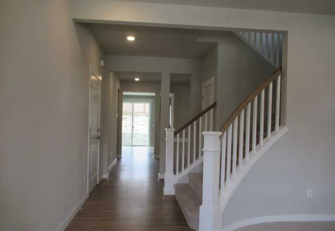 15372 200th Ave E - Photo 2 of 20