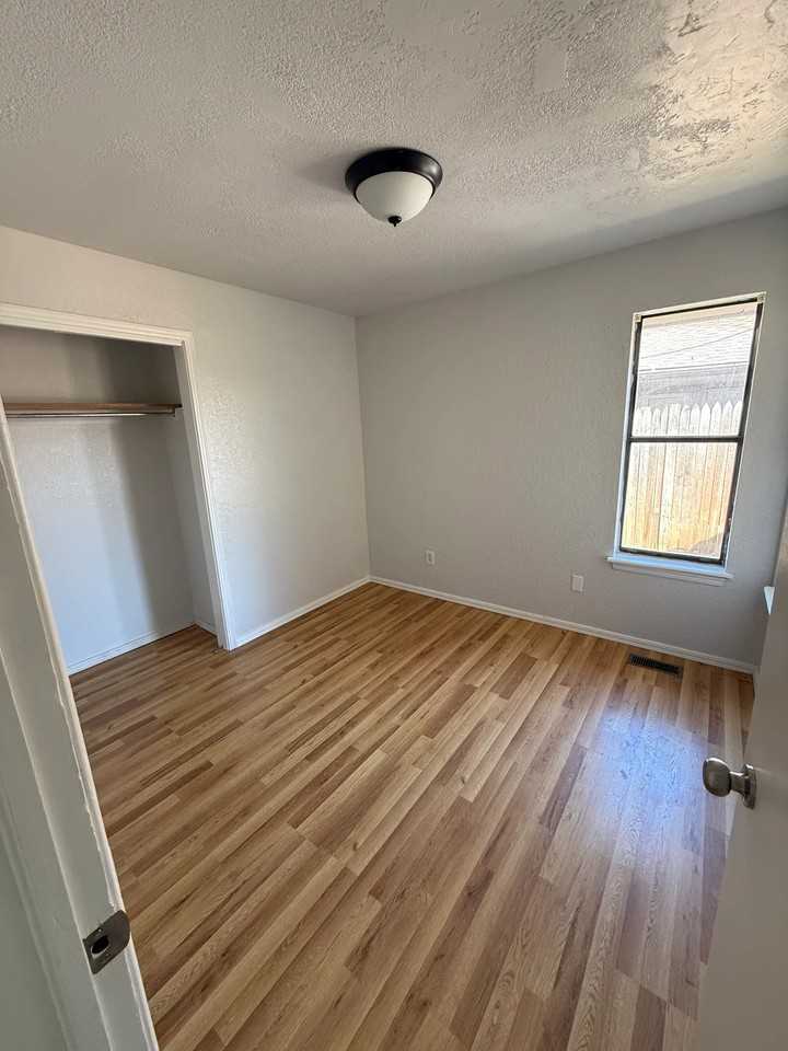 7113 Nw 30th Ter - Photo 5 of 8