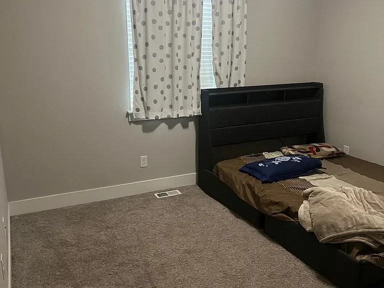 317 Field Pl Se - Photo 4 of 5