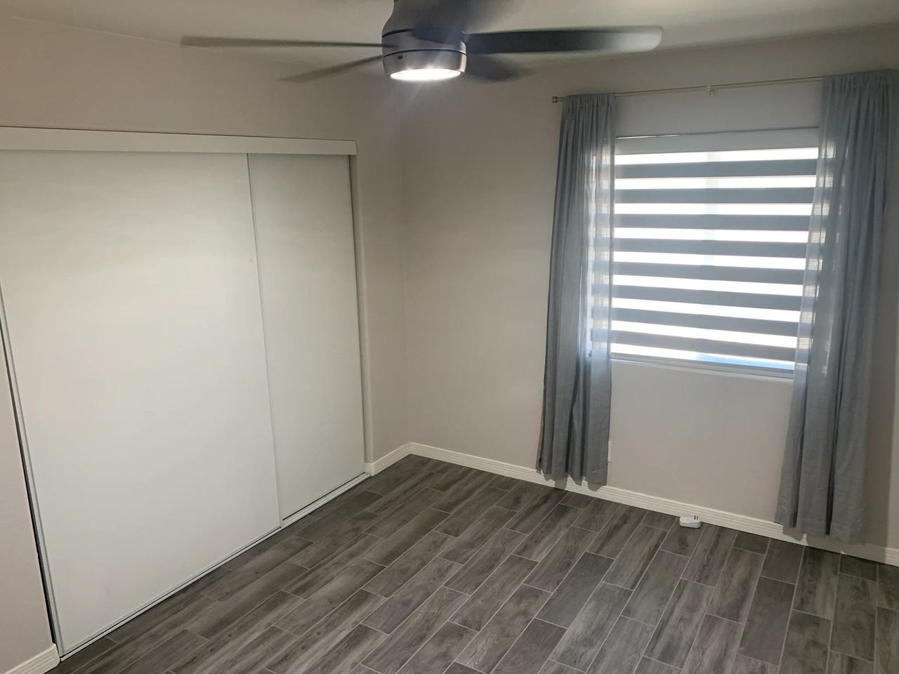 9400 4th Ave - Photo 4 of 5