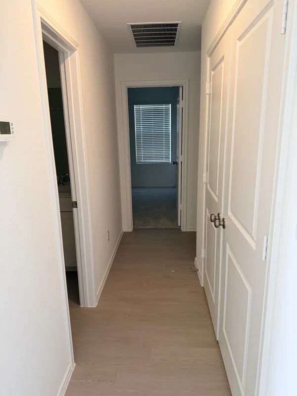 208 Skyfire St - Photo 7 of 24