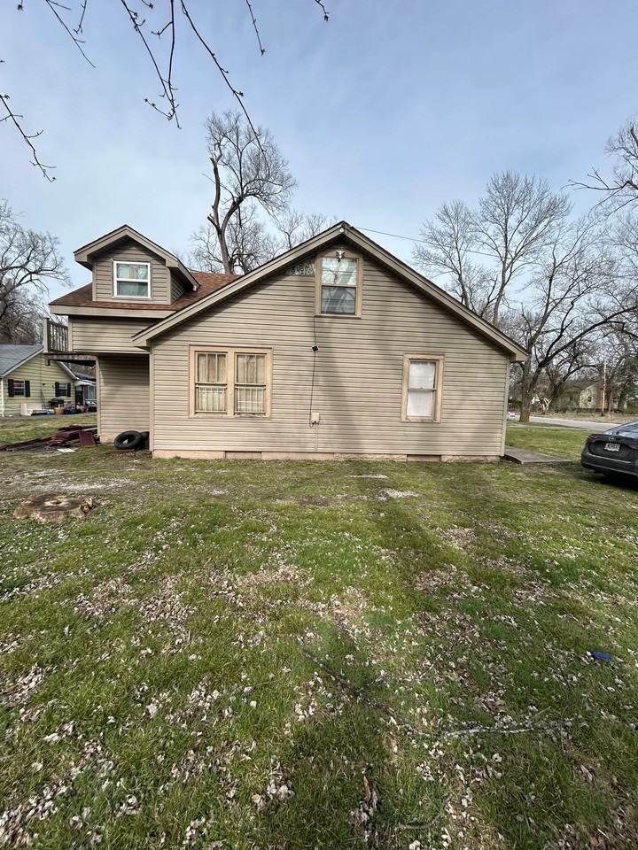 61 Jarvis Pl - Photo 4 of 27