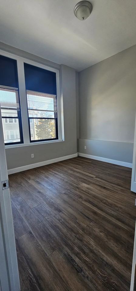 22 Richard St #202B - Photo 4 of 7