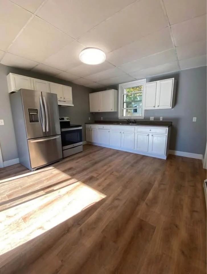 88 Western Ave - Photo 3 of 12