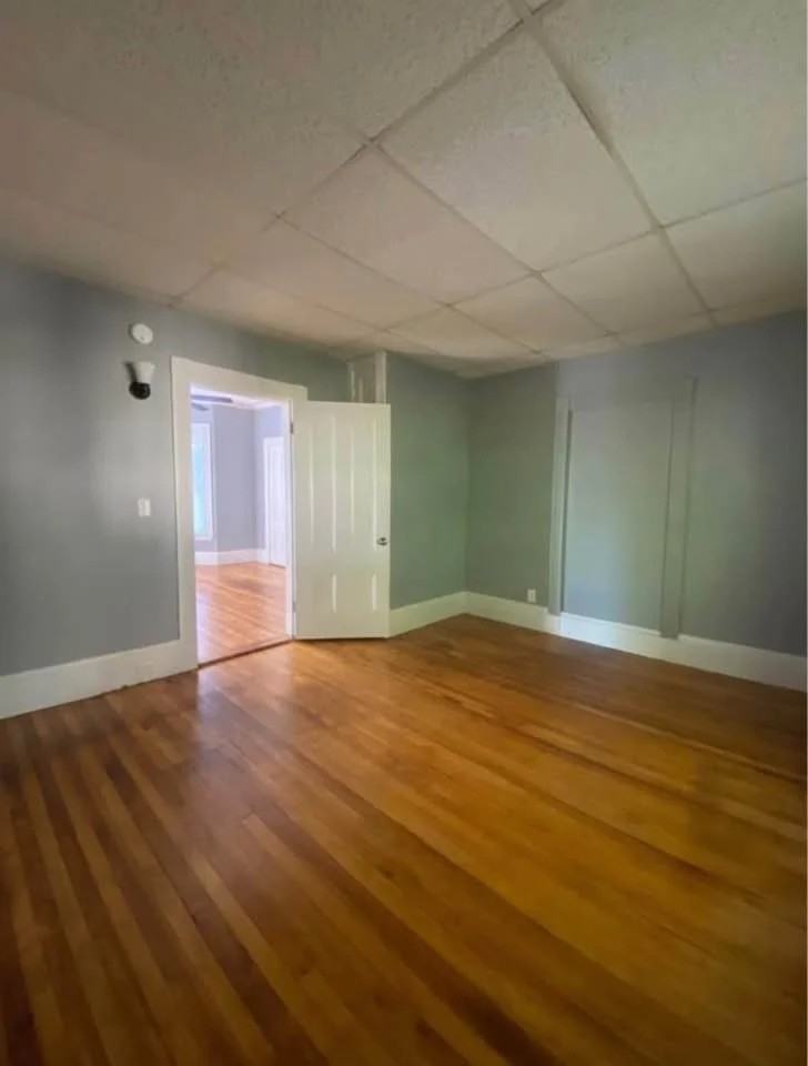 88 Western Ave - Photo 5 of 12