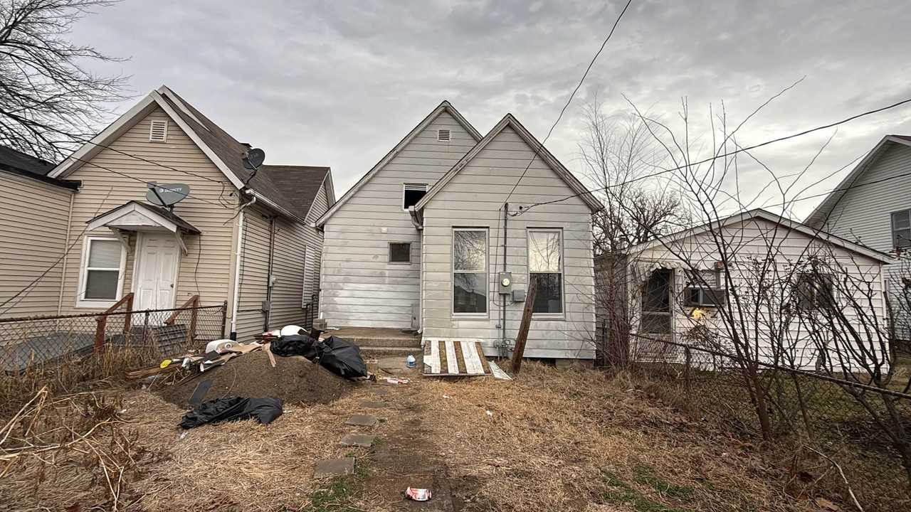 1608 3rd St - Photo 3 of 20