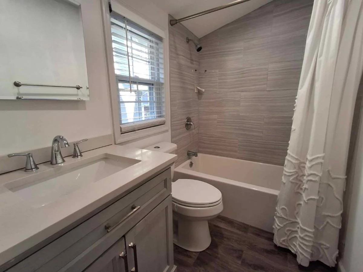 4 Embroidery St - Photo 7 of 12