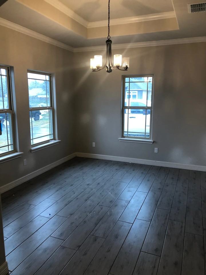 11505 S Creek Dr - Photo 3 of 14