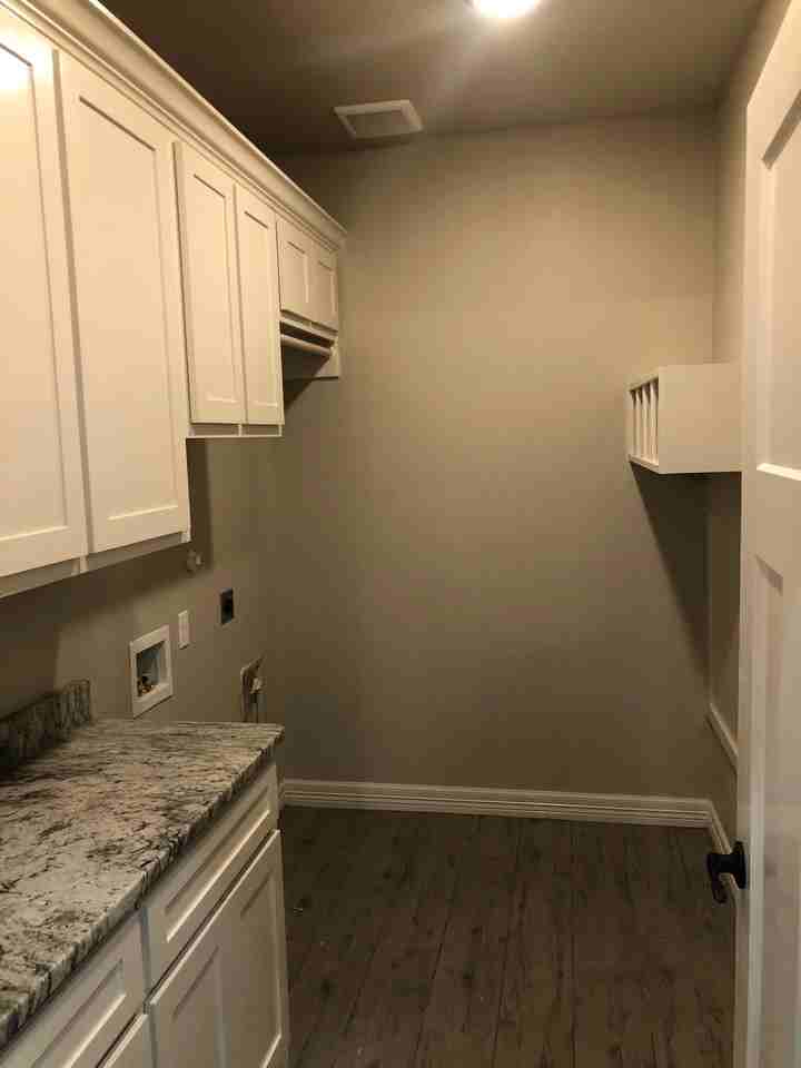 11505 S Creek Dr - Photo 4 of 14