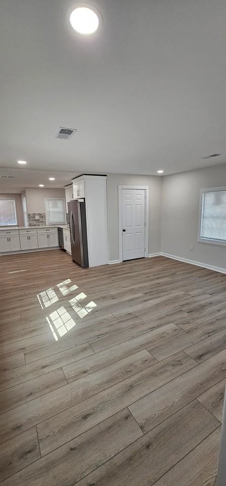 3820 Montgomery Ave - Photo 7 of 20