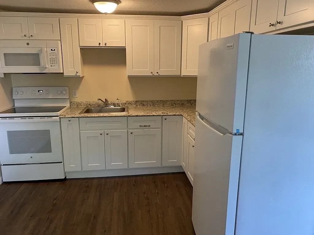 190 Upper County Rd #13 - Photo 6 of 13