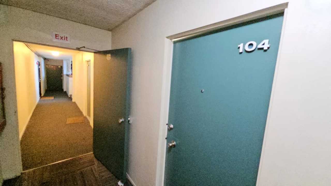 206 N Park View St #104 - Photo 5 of 18