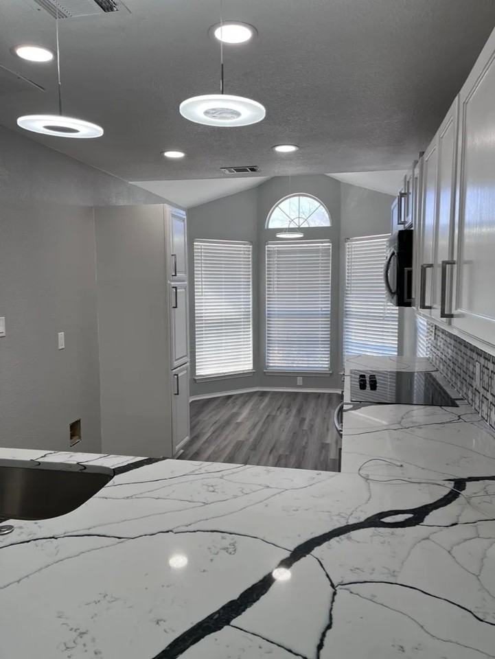 6820 Douglas Crk - Photo 3 of 16