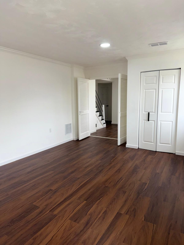 320 University Blvd E - Photo 3 of 13