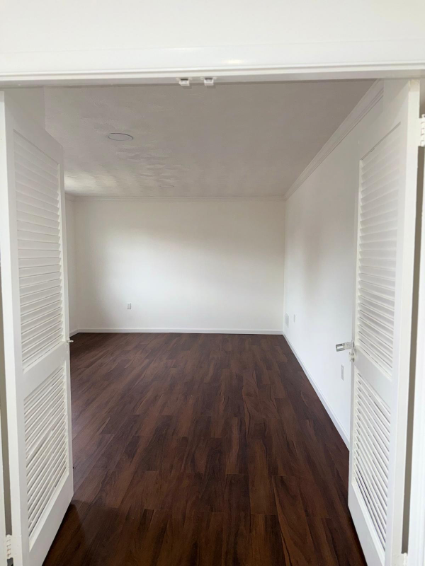 320 University Blvd E - Photo 7 of 13