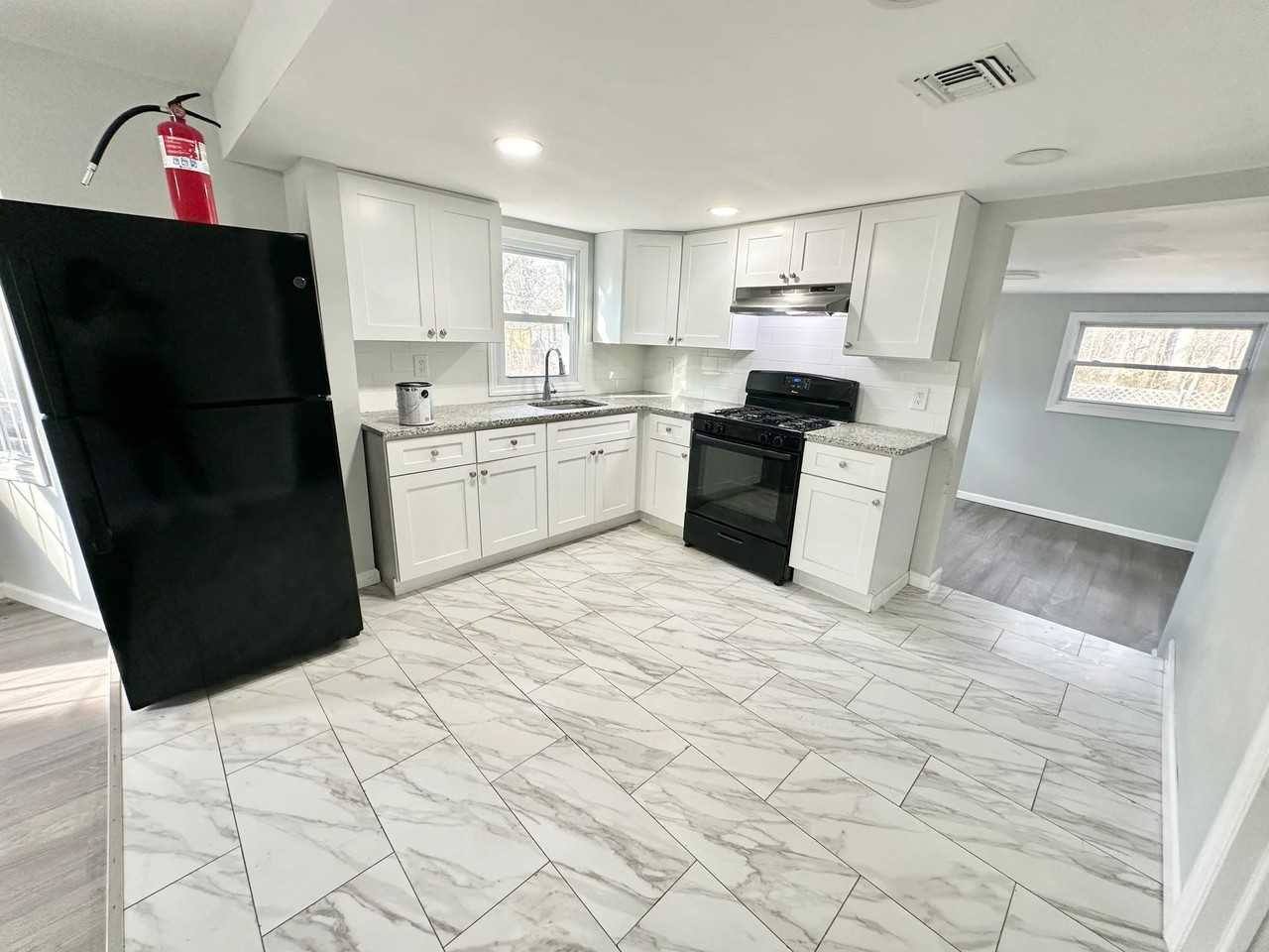 63 Gentian St - Photo 3 of 17