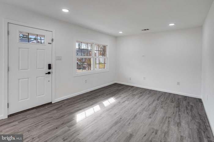 3412 Beaumont Rd - Photo 5 of 15