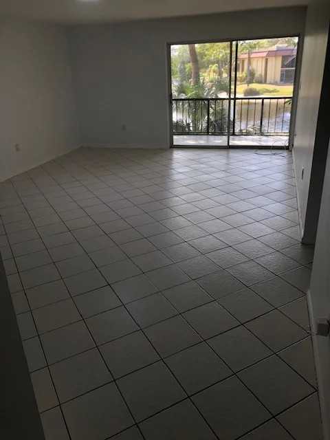 866 Sw 9th Street Cir #205 - Photo 5 of 20