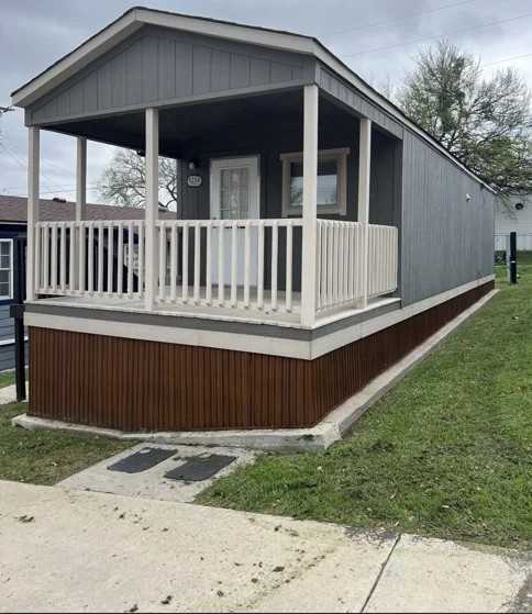 5214 Guthrie St - Photo 2 of 18