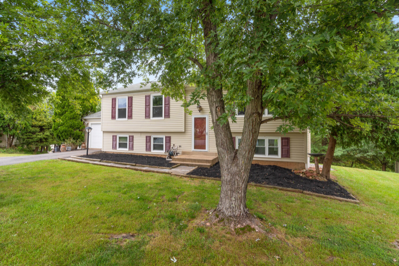 13355 Jasper Ct #1 - Photo 3 of 11