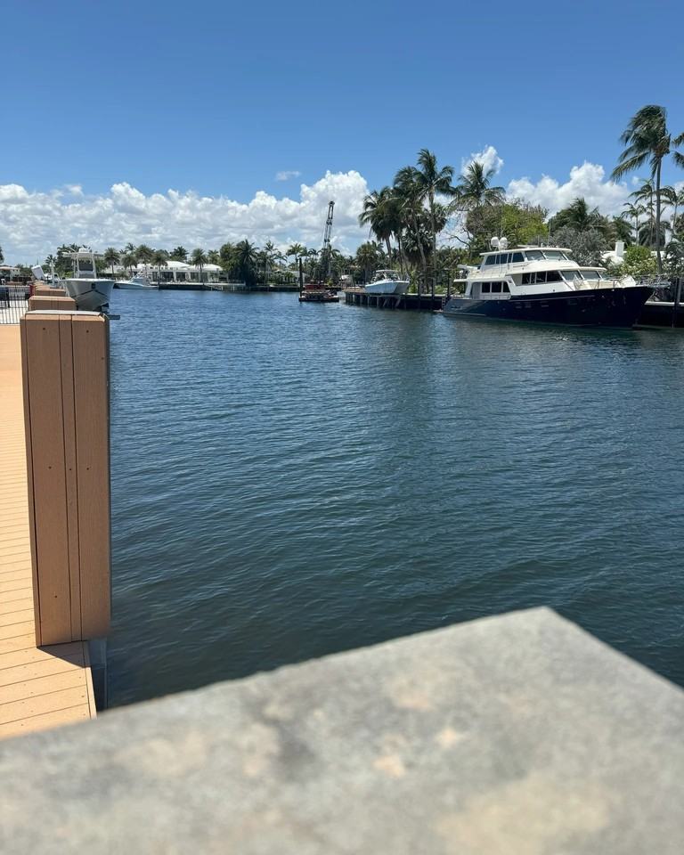 2713 Ne 28th Ct #3 - Photo 2 of 18