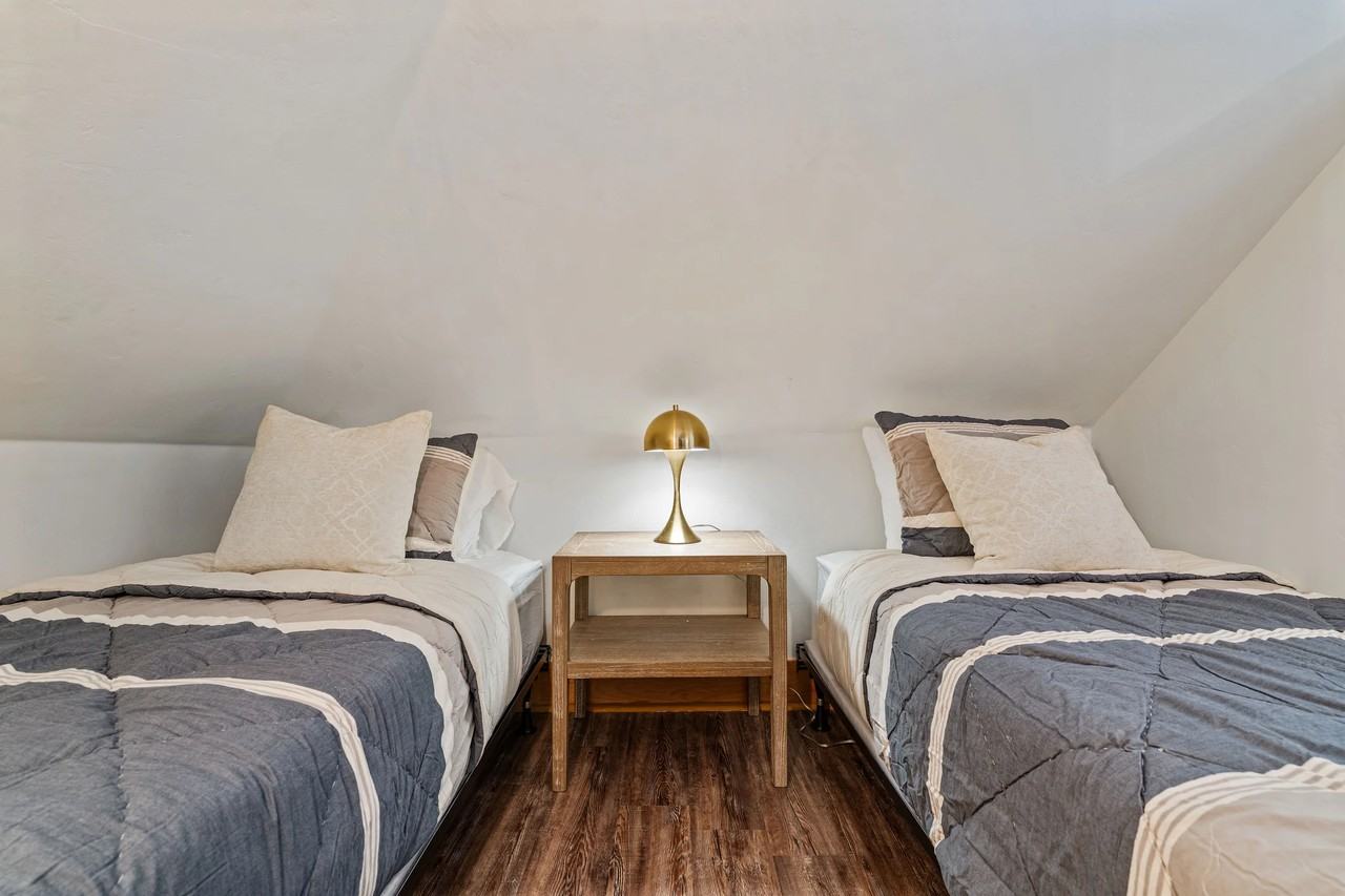 1488 Park Ave - Photo 3 of 19