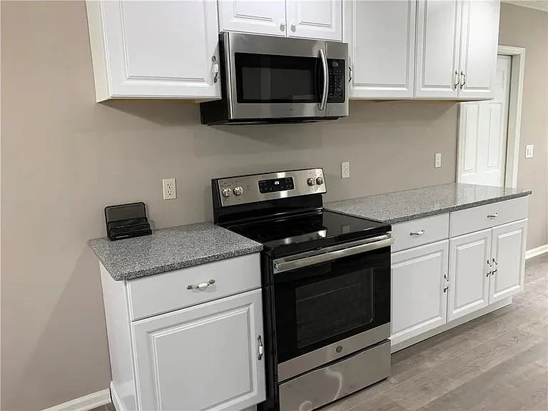 2379 Selman Dr - Photo 5 of 14