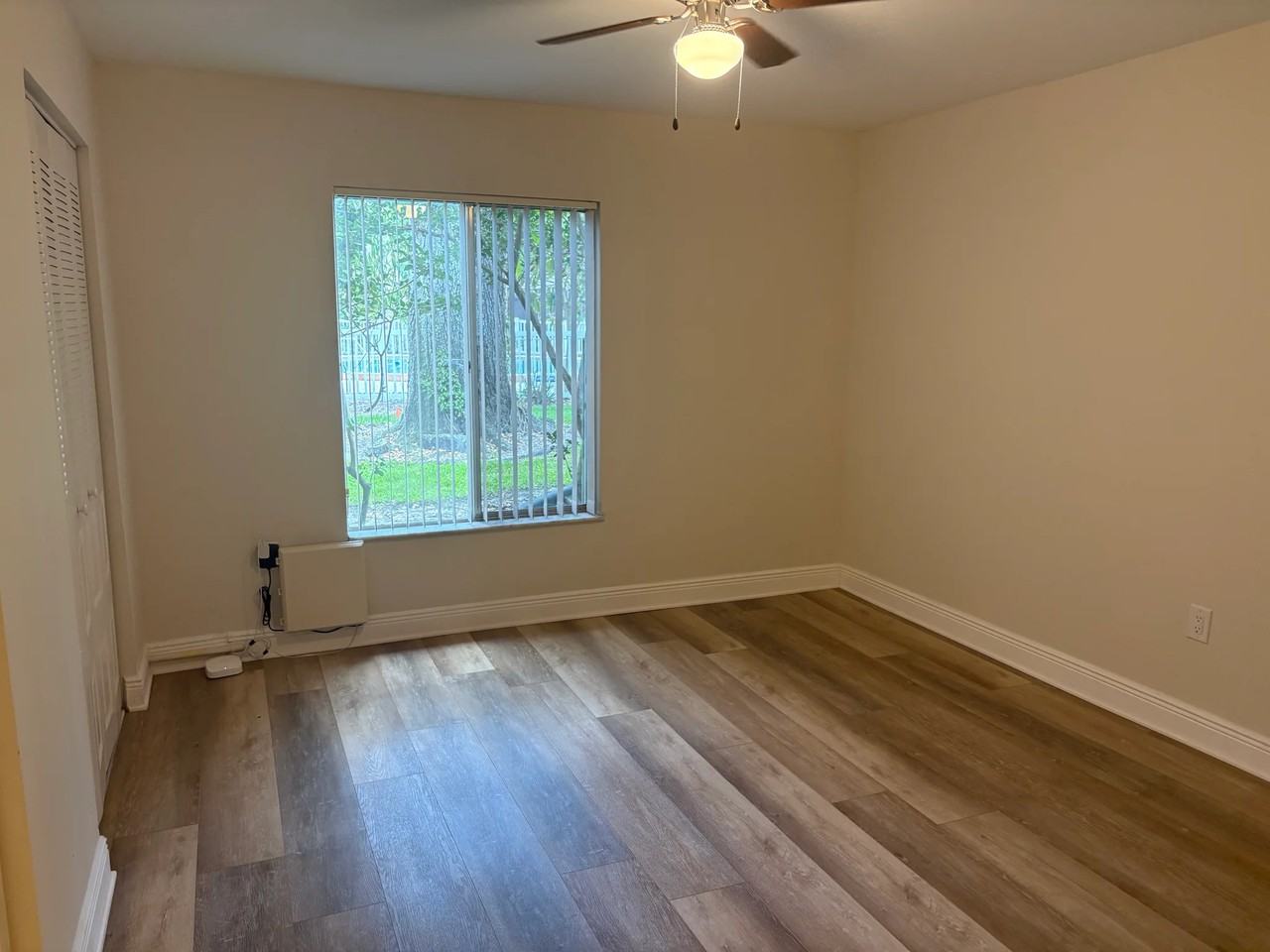 3802 N Lake Dr #20 - Photo 6 of 12