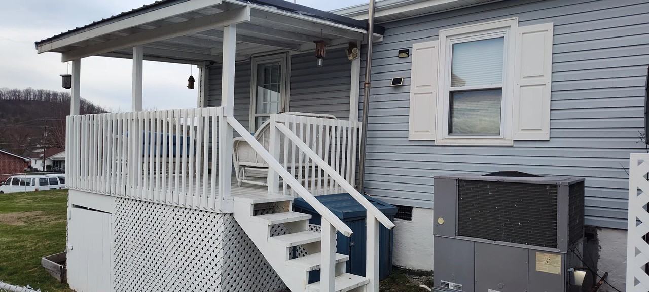 113 Bettie St - Photo 2 of 11