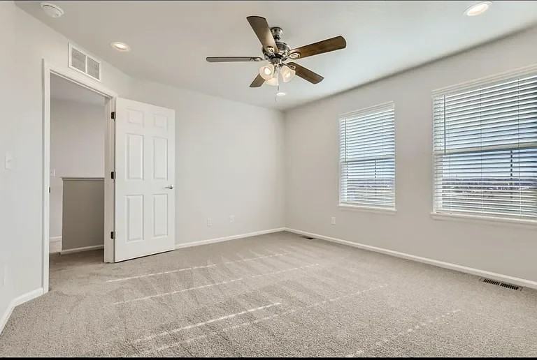 6416 N Biscay St - Photo 2 of 5