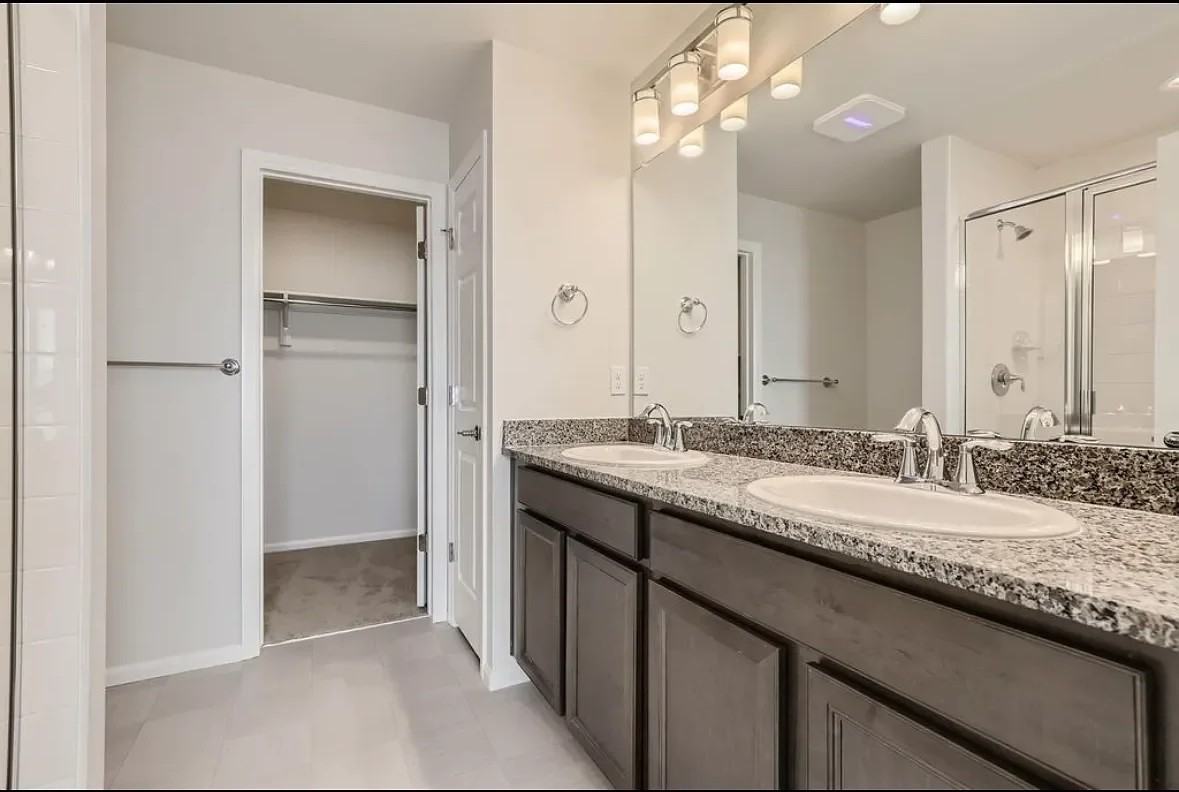 6416 N Biscay St - Photo 5 of 5