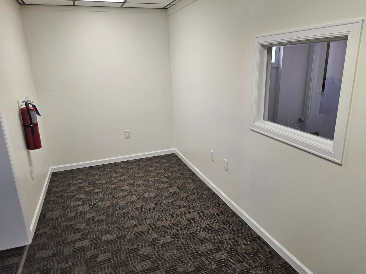 19 W Water St - Photo 3 of 12