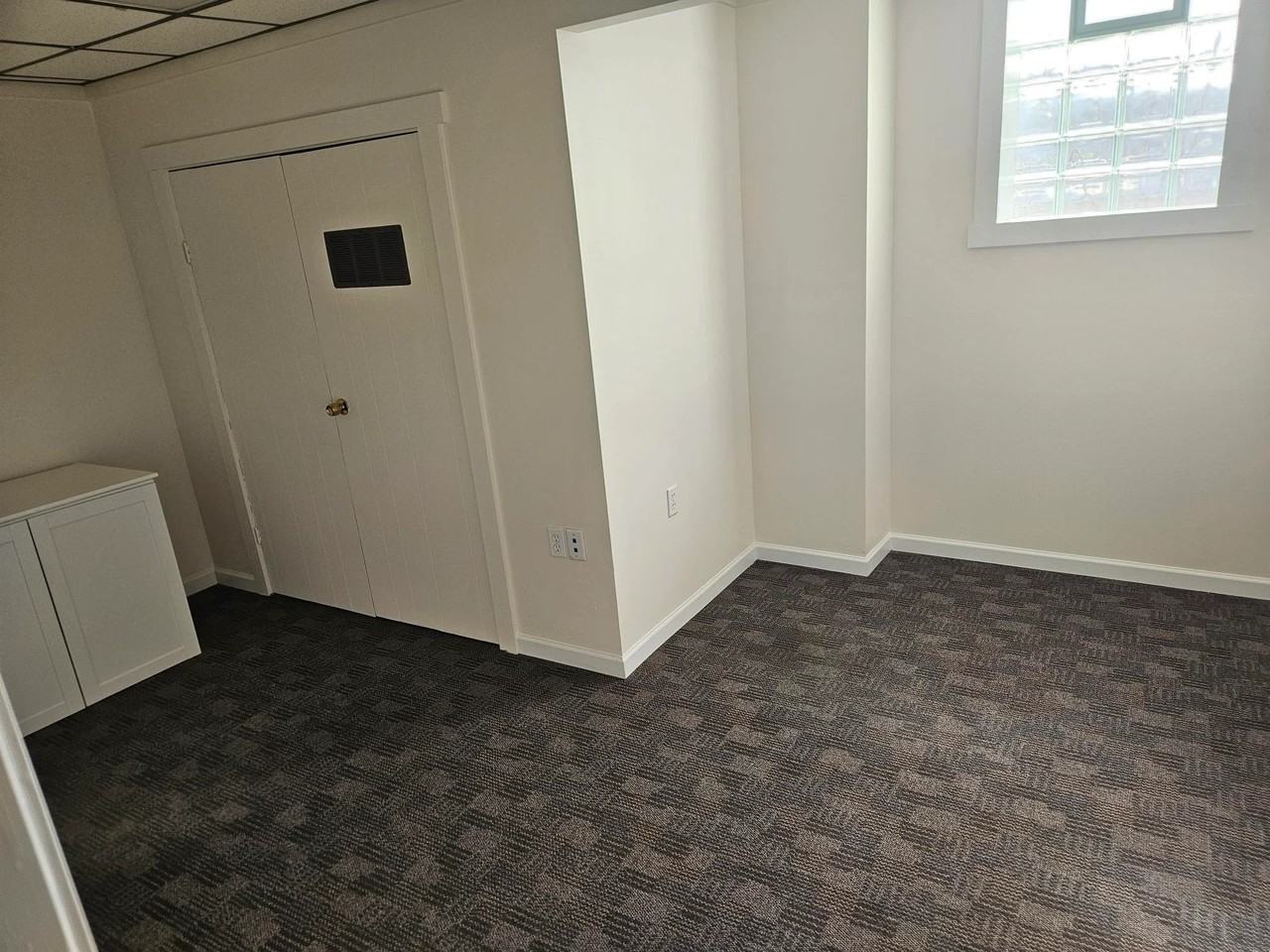 19 W Water St - Photo 5 of 12