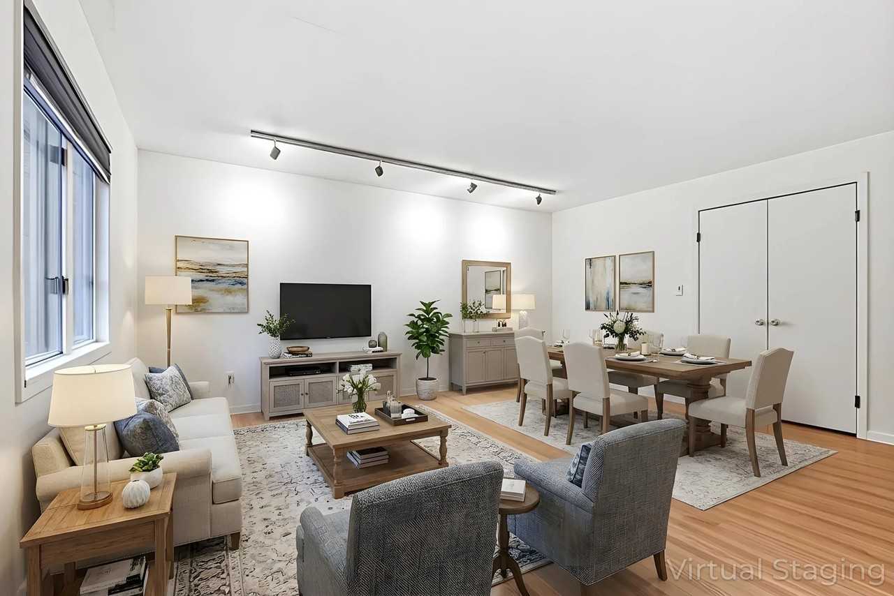 700 10th St #1 - Photo 3 of 10