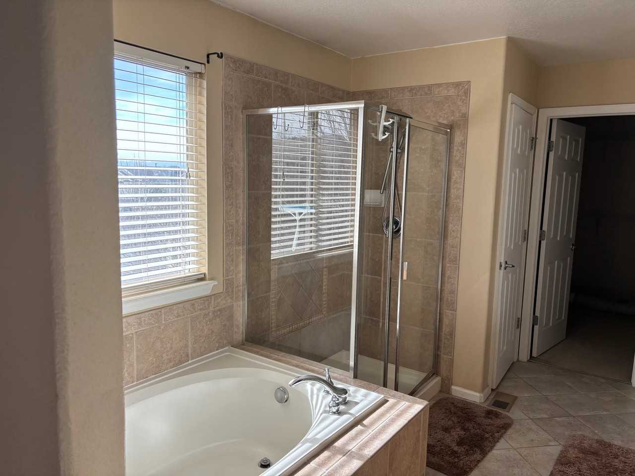 5816 Sunburst Ave #1 - Photo 5 of 19