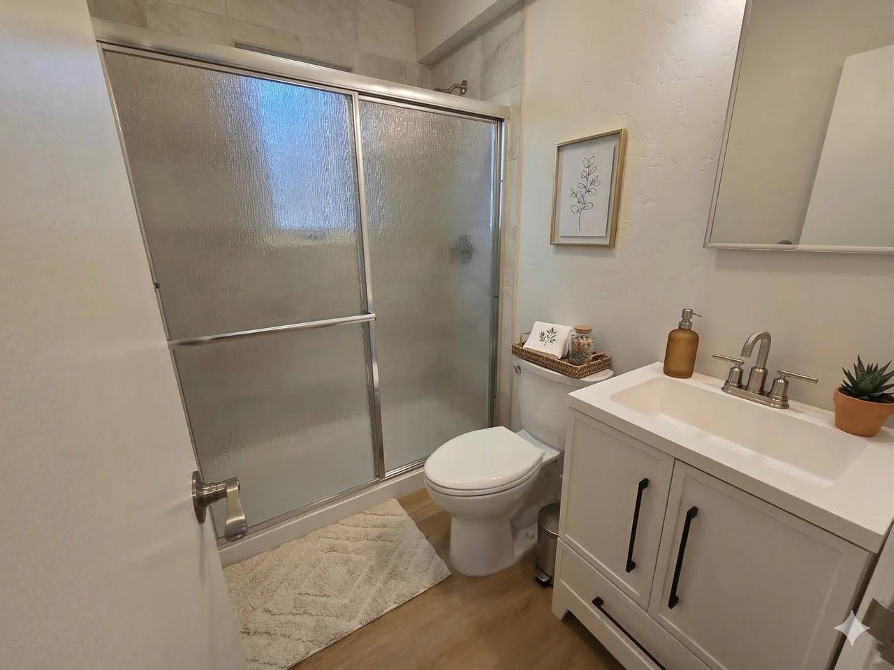 1211 Gordon Ave - Photo 5 of 18