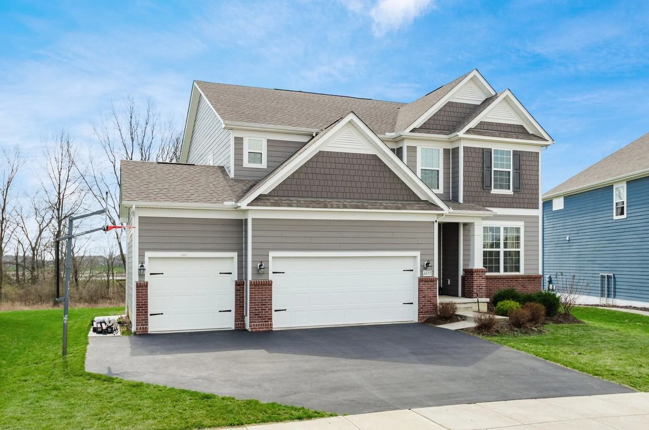 6692 Rocky Ridge Dr - Photo 2 of 50