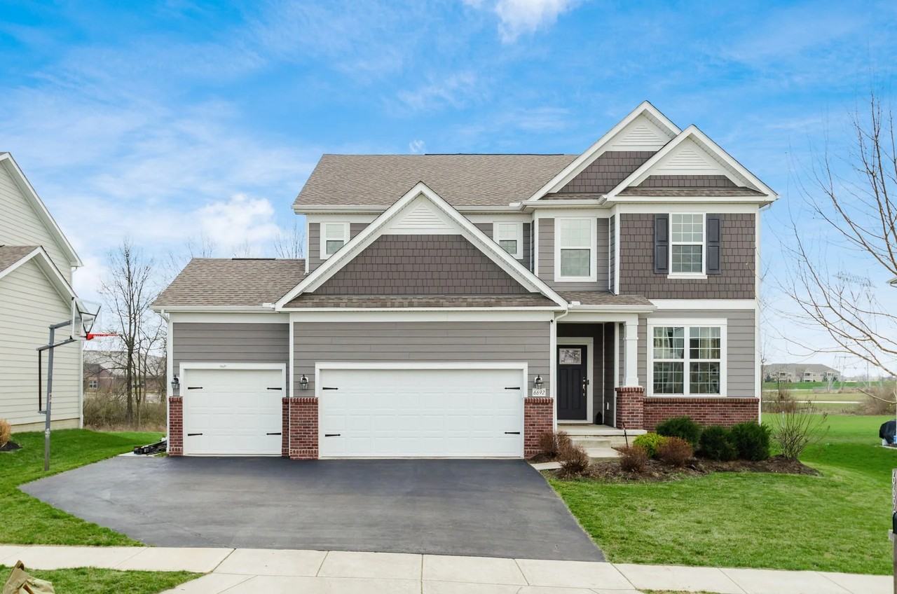 6692 Rocky Ridge Dr - Photo 3 of 50