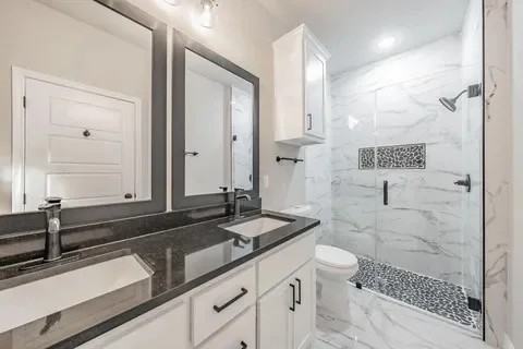 5903 Black Pine Cir - Photo 4 of 10