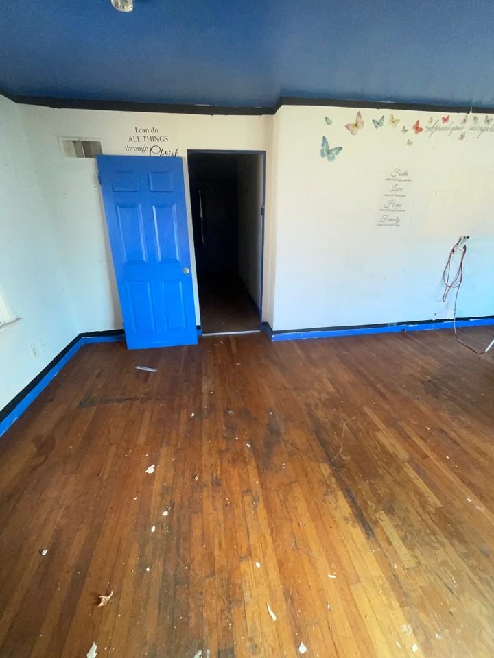 9145 Loganberry Ln - Photo 4 of 15