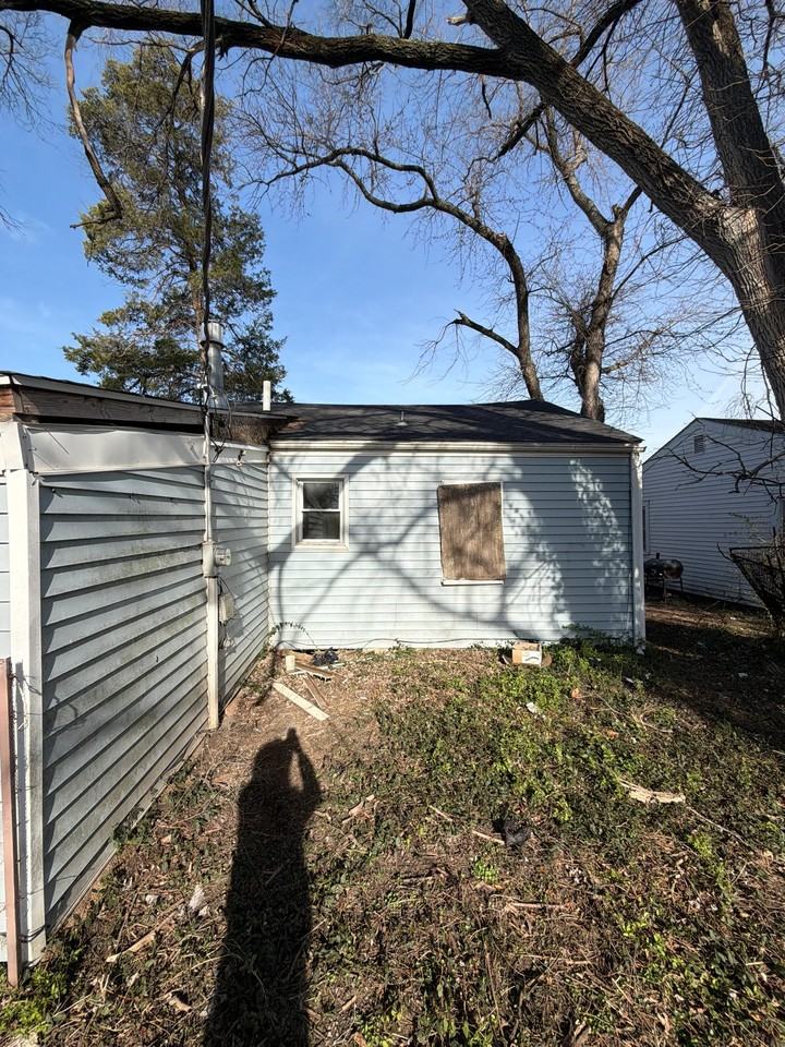 730 N 74th St - Photo 5 of 20