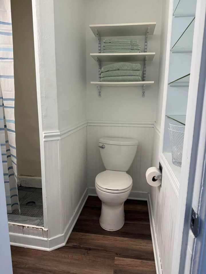 544 S 1st Ave #2 - Photo 2 of 12