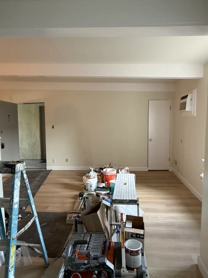 2024 N Commonwealth Ave #1 - Photo 2 of 10