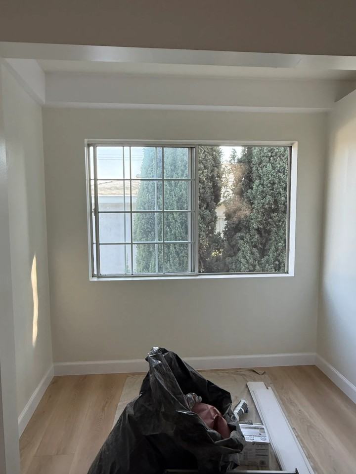 2024 N Commonwealth Ave #1 - Photo 4 of 10