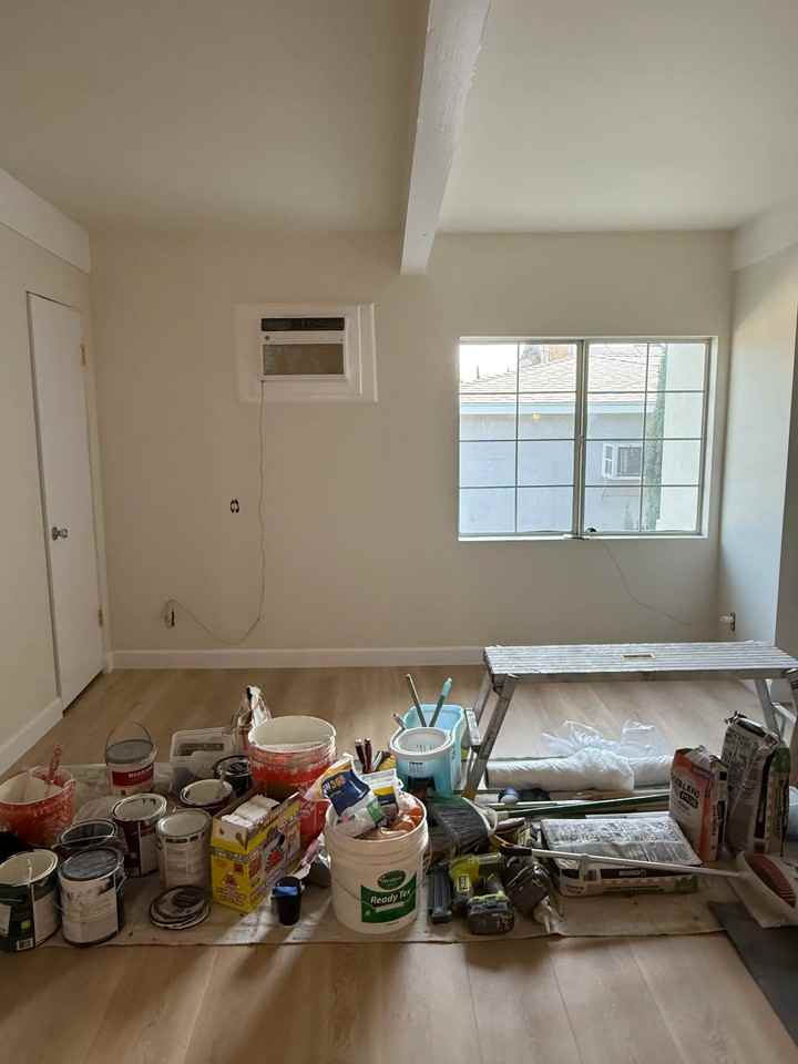 2024 N Commonwealth Ave #1 - Photo 6 of 10