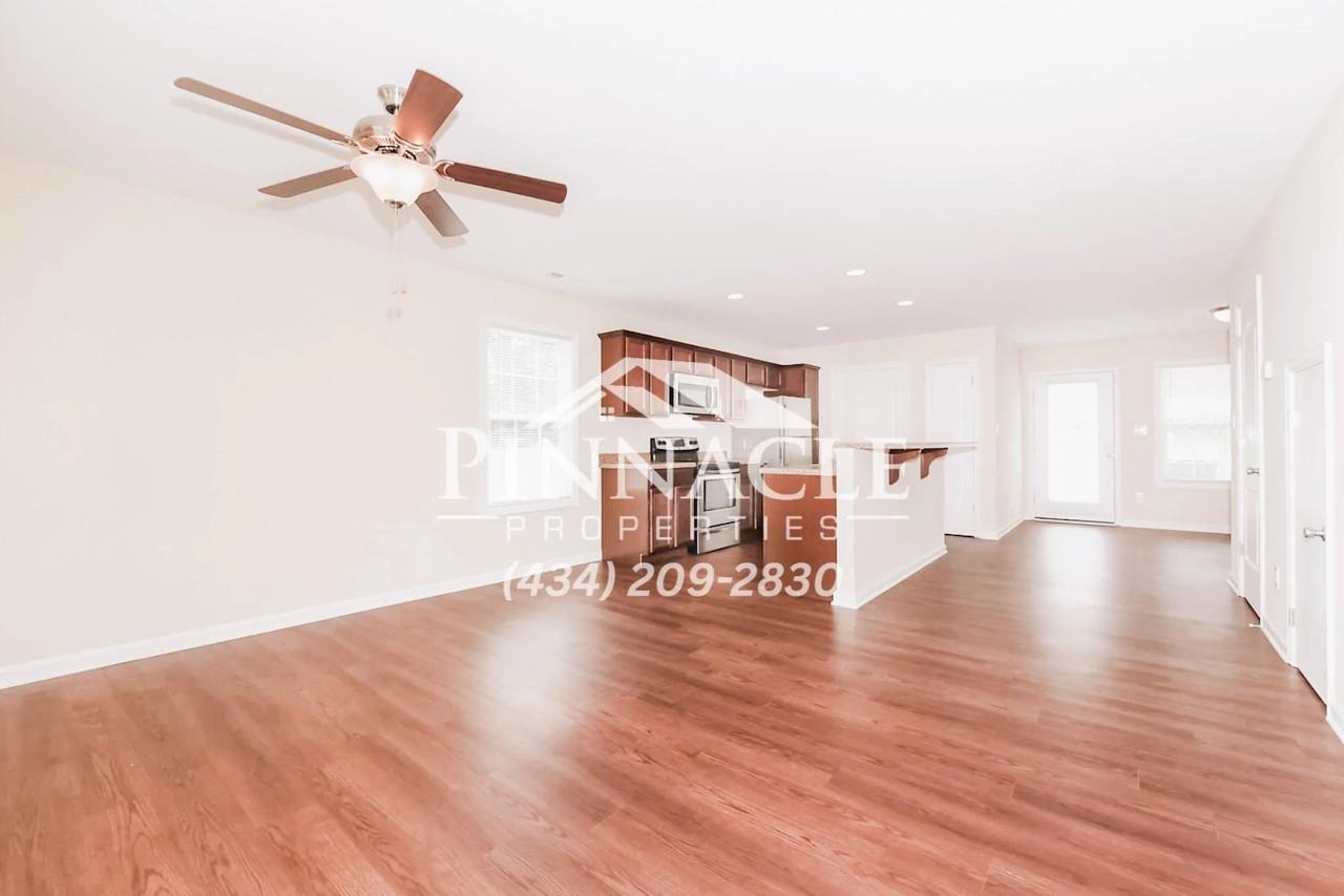 586 Leesville Rd - Photo 4 of 17