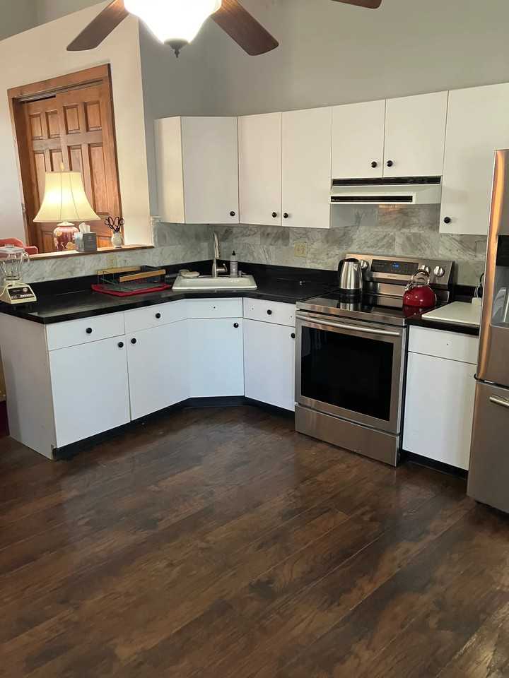 43 Shasta Dr #1 - Photo 3 of 9