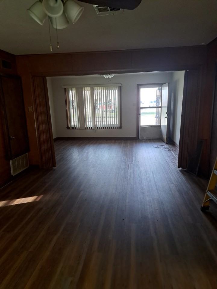 3212 38th St - Photo 4 of 6