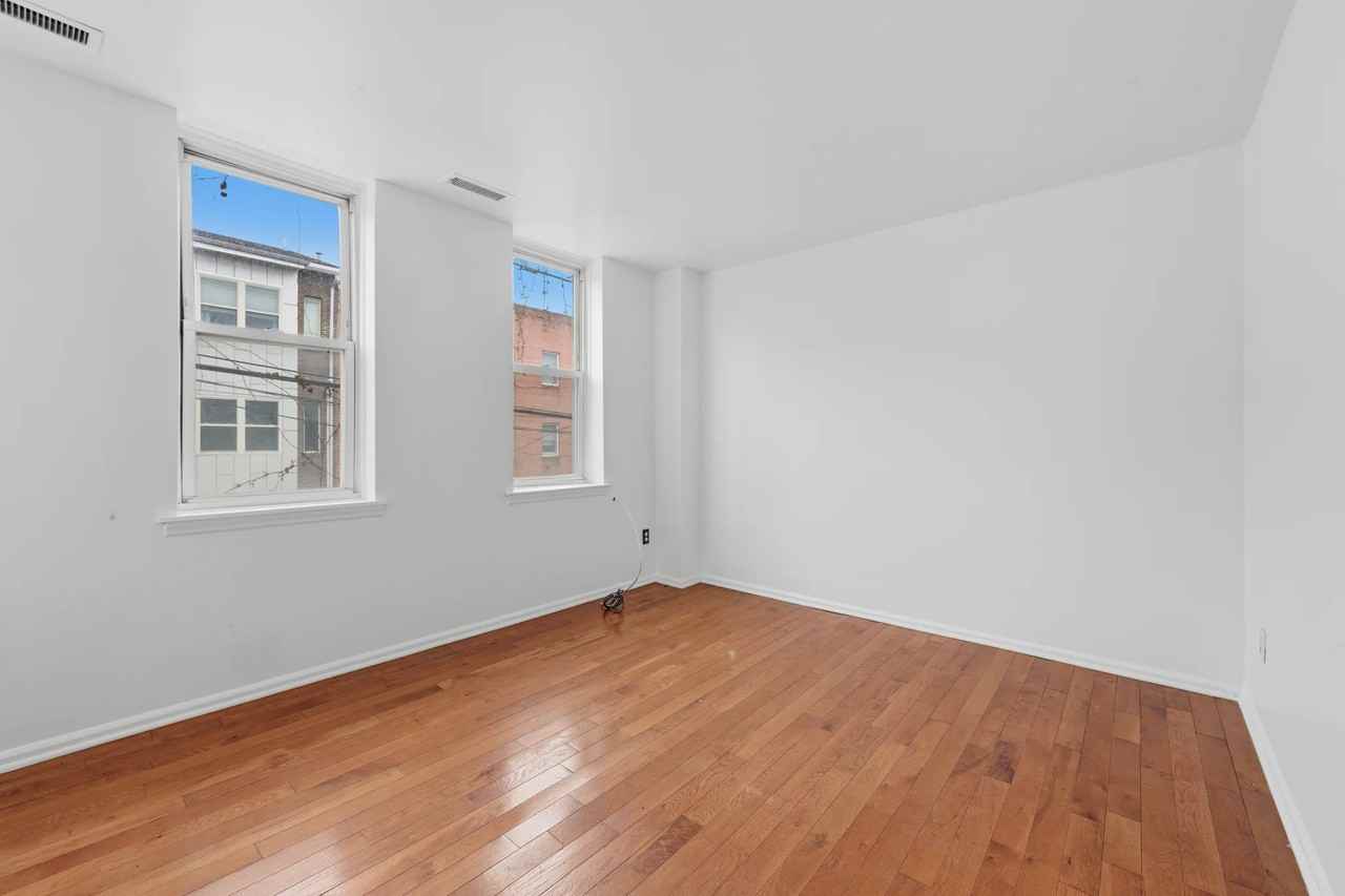 1228 S 2nd St #A - Photo 3 of 15