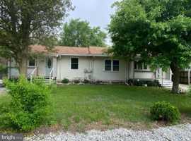 featured image of 114 Melini Ave